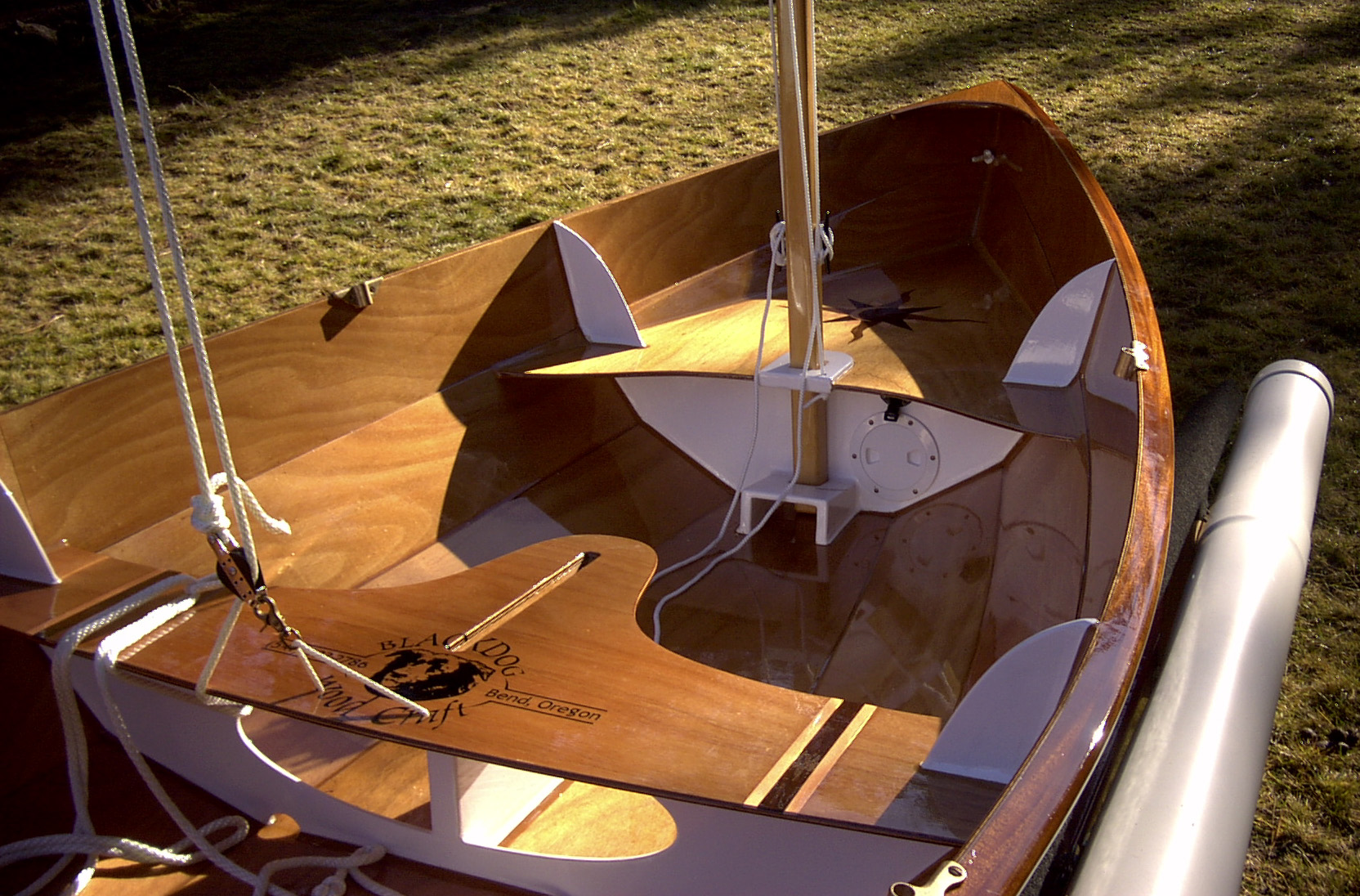 stepped mast, sailboat interior